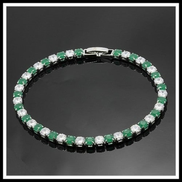 3.50ctw Emerald & White Sapphire Tennis Bracelet - Picture 3 of 5